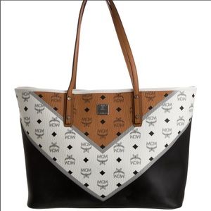 ISO—I’m looking for this bag
